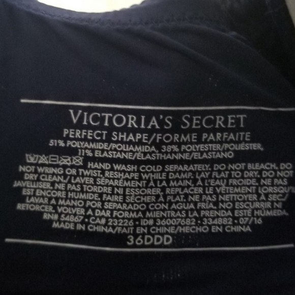 Victoria Secrets Bra - Picture 2 of 4